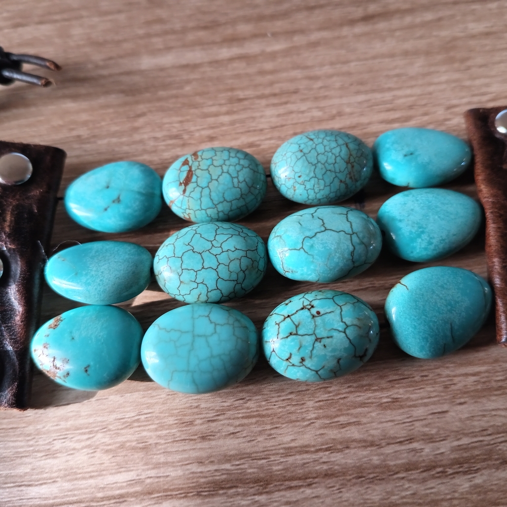 Genuine Handmade Turquoise Beaded Leather Bracelet - Picture 4 of 15